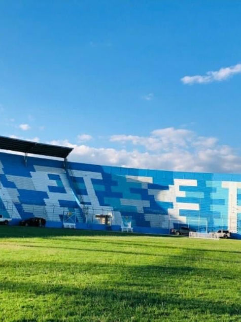 Terminan de pintar el Estadio Nacional y lo celebran con “Taqueada” 