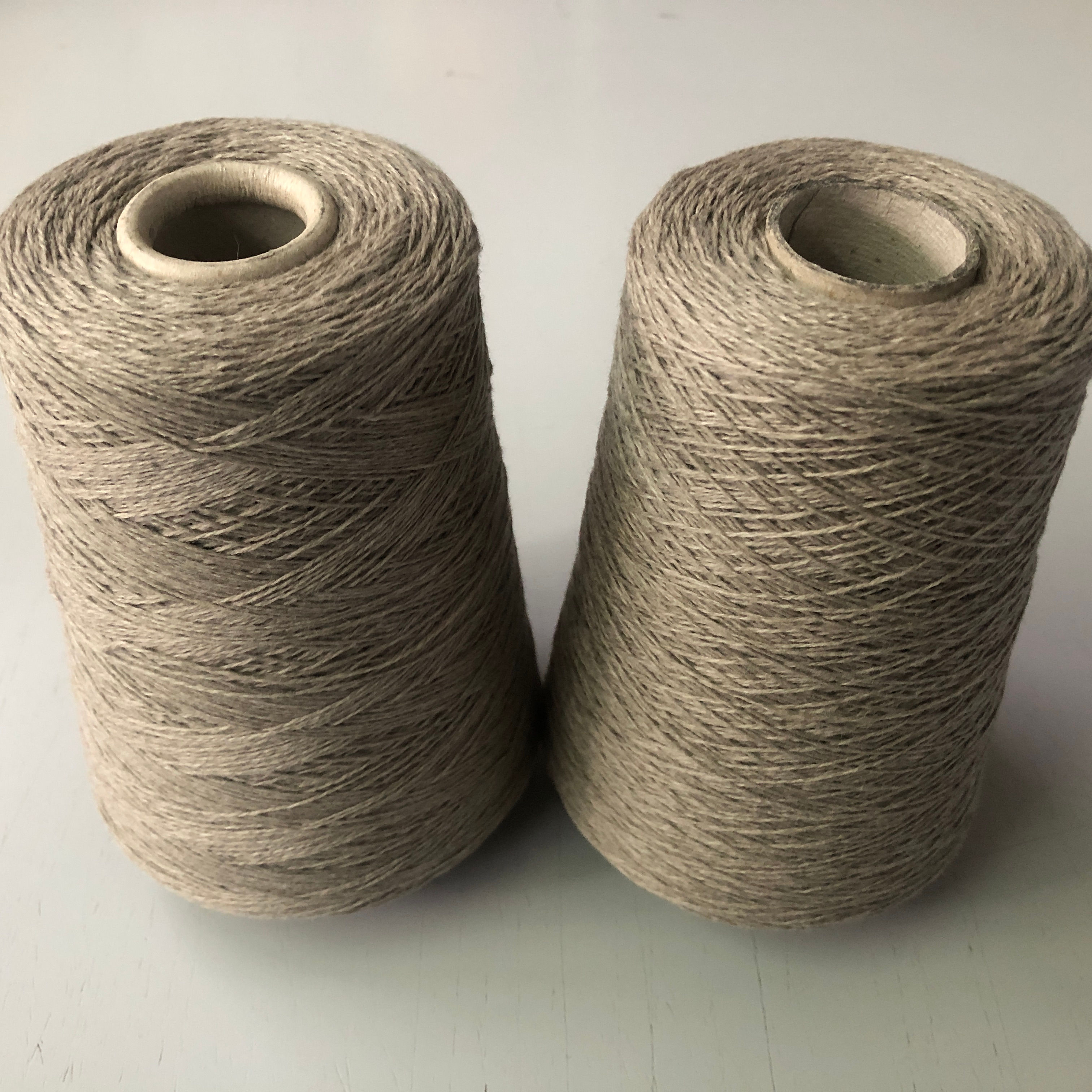 superfeine Wolle Nm 15/2 " Canberra "