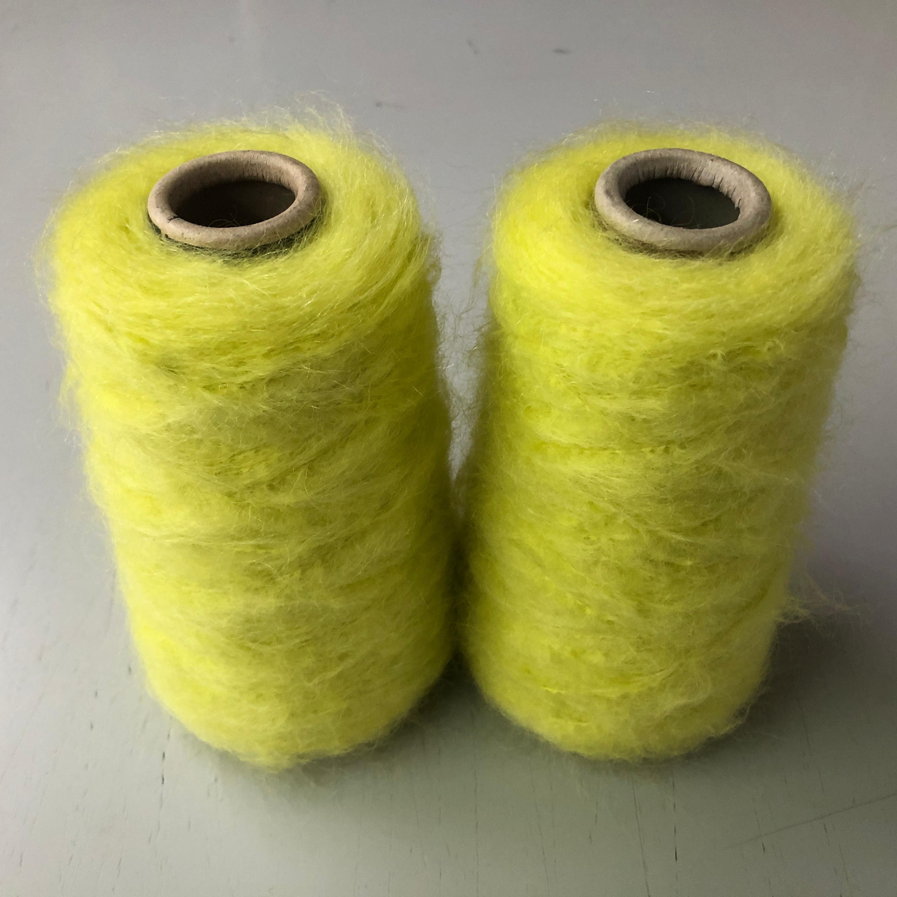 62% Mohair 38% Polyamid Nm 2 "Vip"