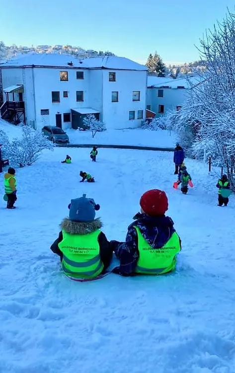 snow_kids.webp