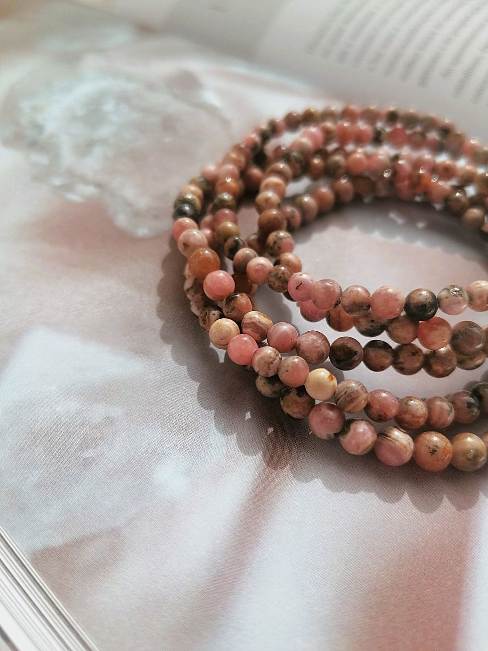 Pulseira de Rodocrosite **Um Portal para o Amor Divino**