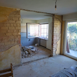 Black And White Elegant Construction Company Logo (15)