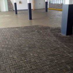 Black And White Elegant Construction Company Logo (10)