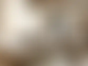 Wie du dein Zuhause mit Leinen, Holz, Stein und Keramik aufwertest