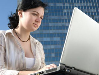 The Benefits of Offering Courses Online