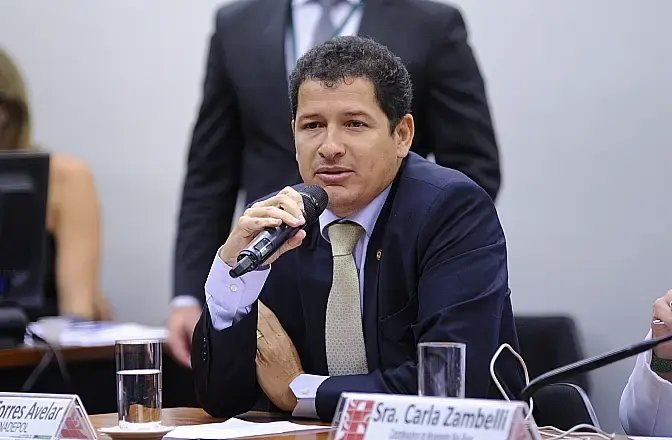 — Imagem/Reprodução: "Situação atípica", diz secretário sobre homem agredido na frente do filho