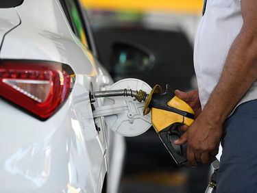 ECONOMIA: Preço de combustíveis foi desafio do Senado no primeiro semestre