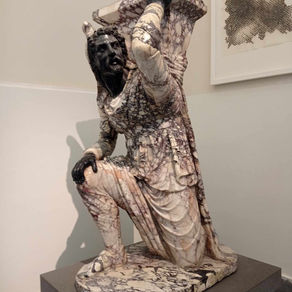 241. KLĘCZĄCY PERSJANIN (6115)