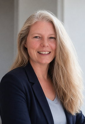 Portrait Anja.png