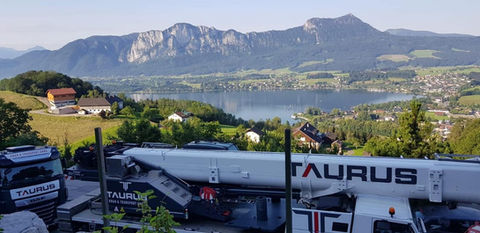 Sondertransport-LKW und Mobilkran
Mondsee
TAURUS Kran & Transport