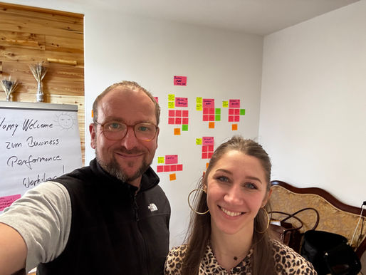 2 Menschen im Business Workshop