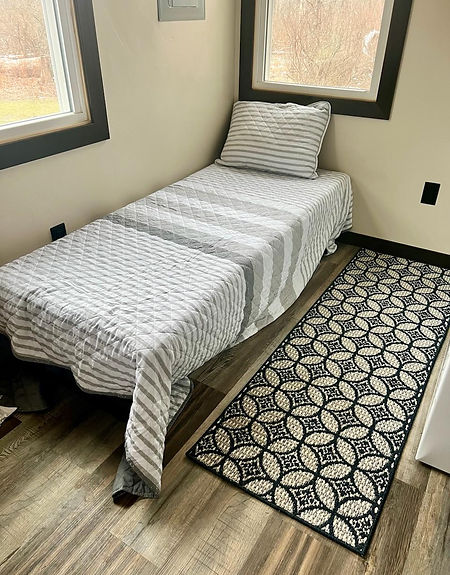 Roll away bed.jpg