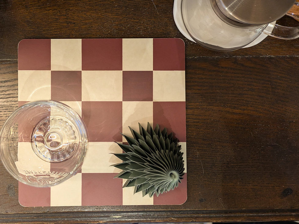 スウェーデンのデザインブランドFine Little Dayの新品スクエアトレイ ブラウンレトロチェック模様