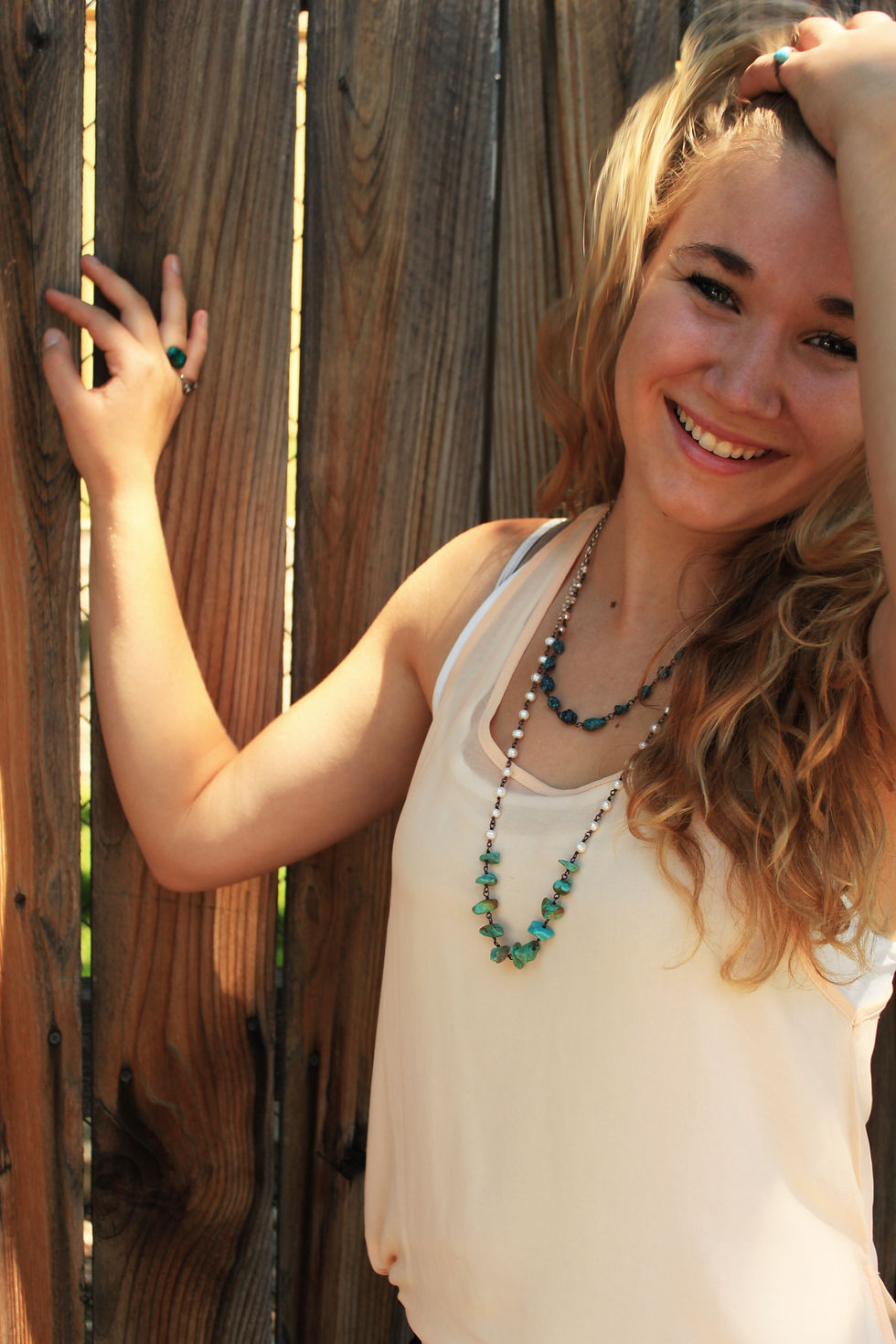 Thumbnail: Chunky Turquoise & White Pearls Layering Necklace