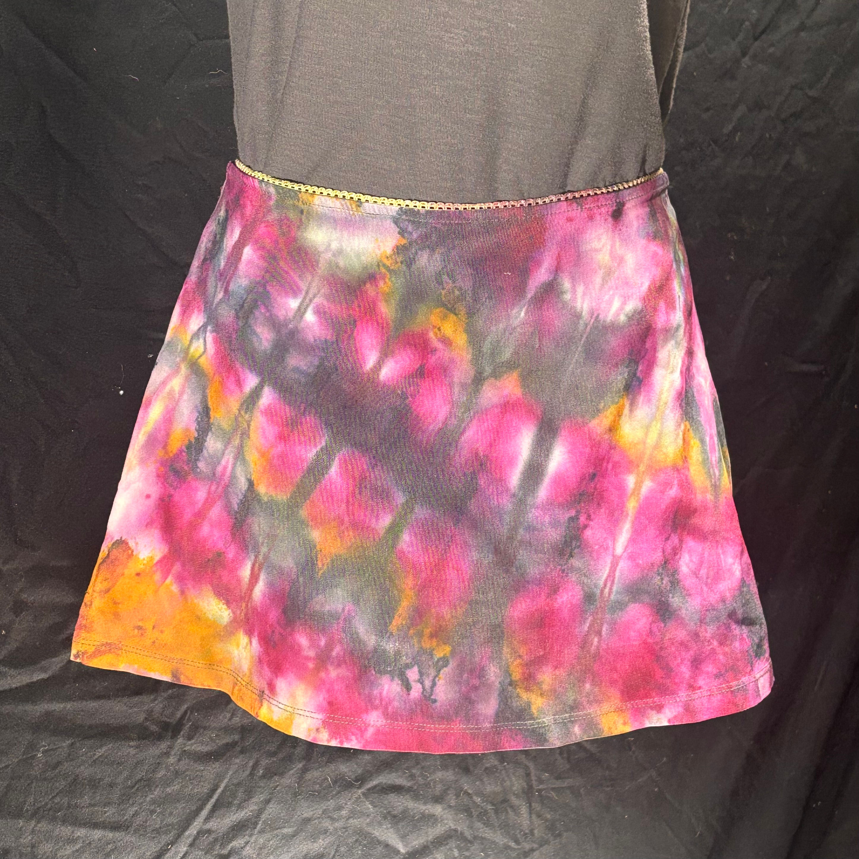 Woman’s hot pink, gray, & orange sorbet tie dye skort - size small