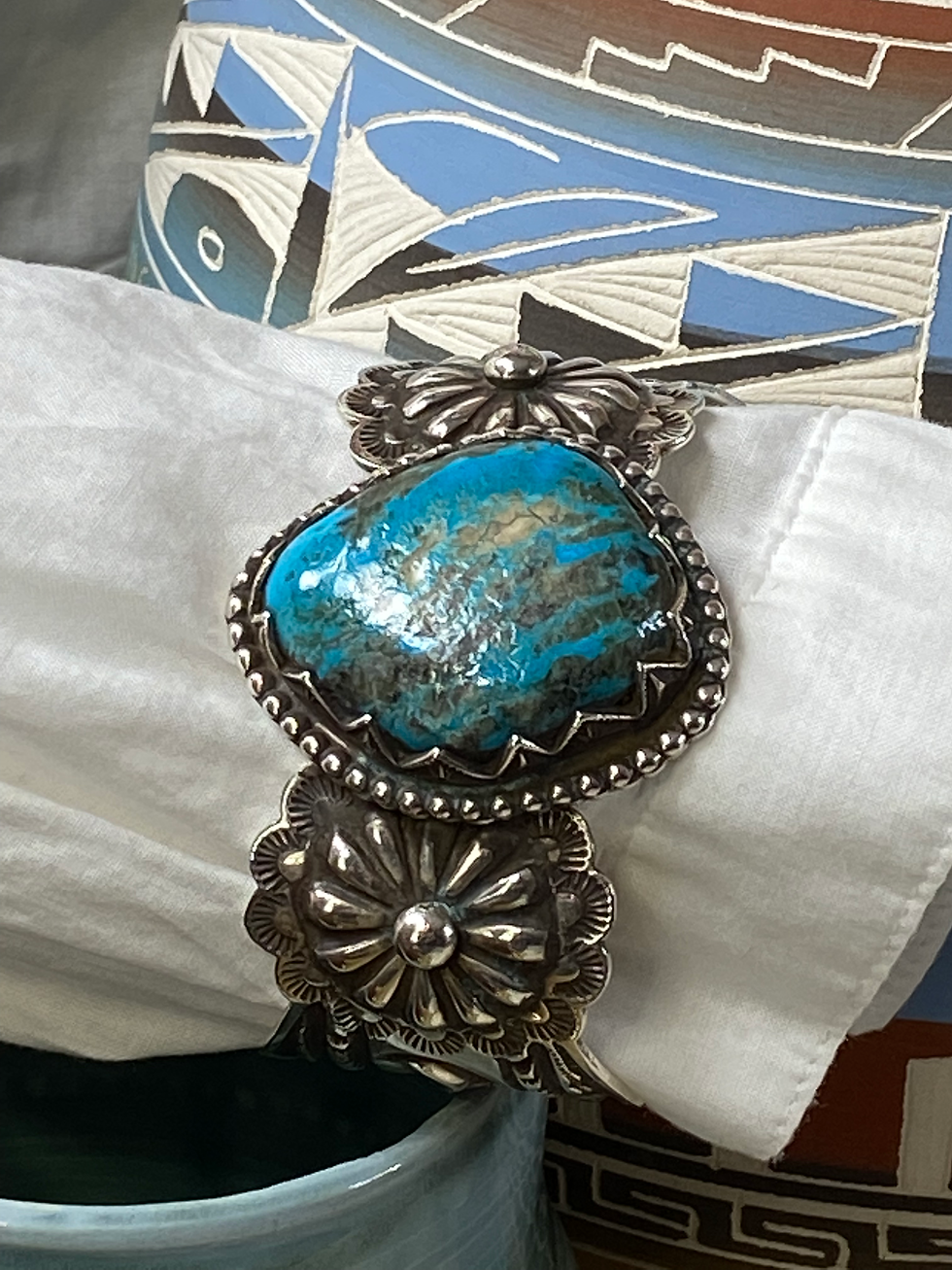 Thumbnail: Kingman Turquoise & Sterling Silver Repousse Floral Design Cuff