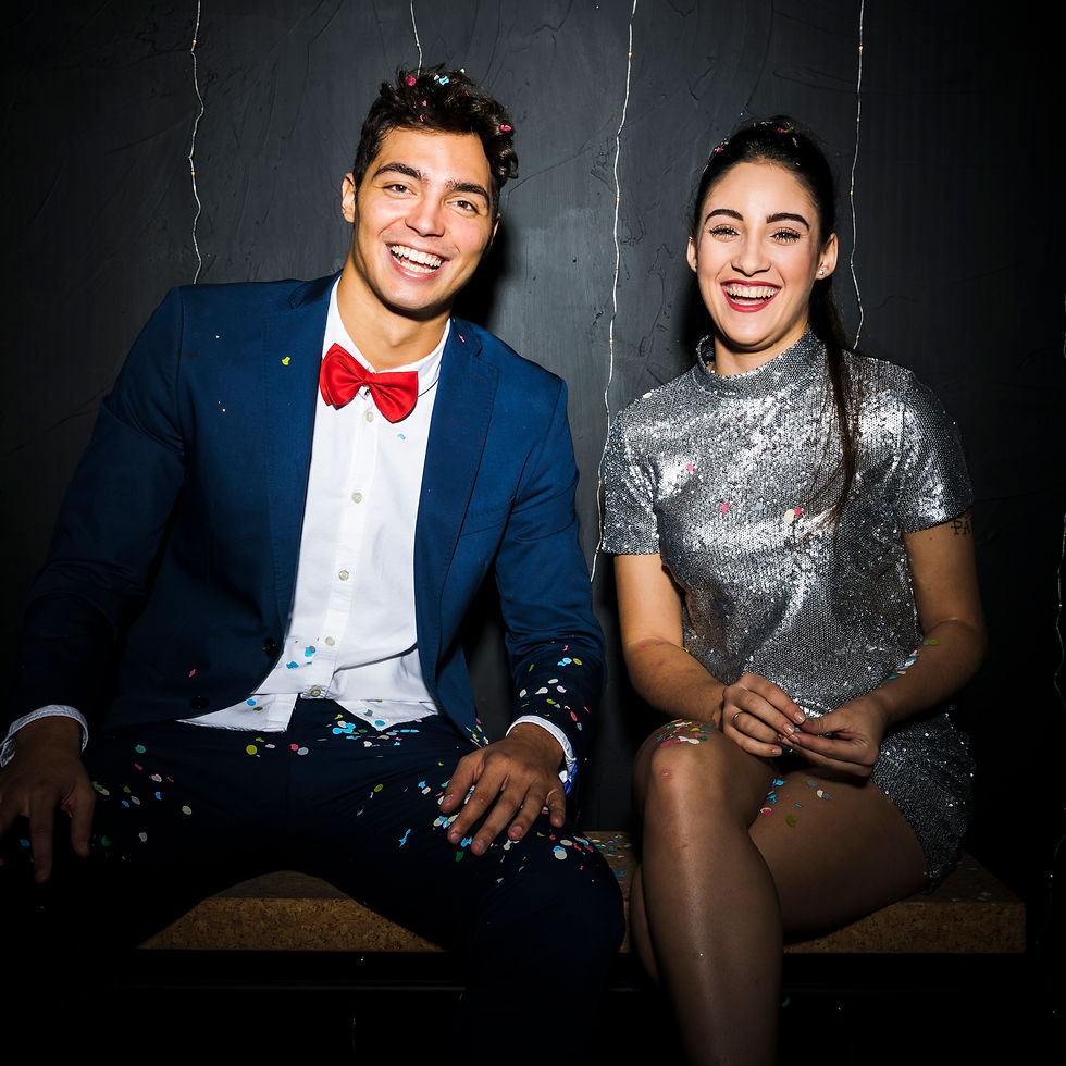 smiling-happy-couple.jpg