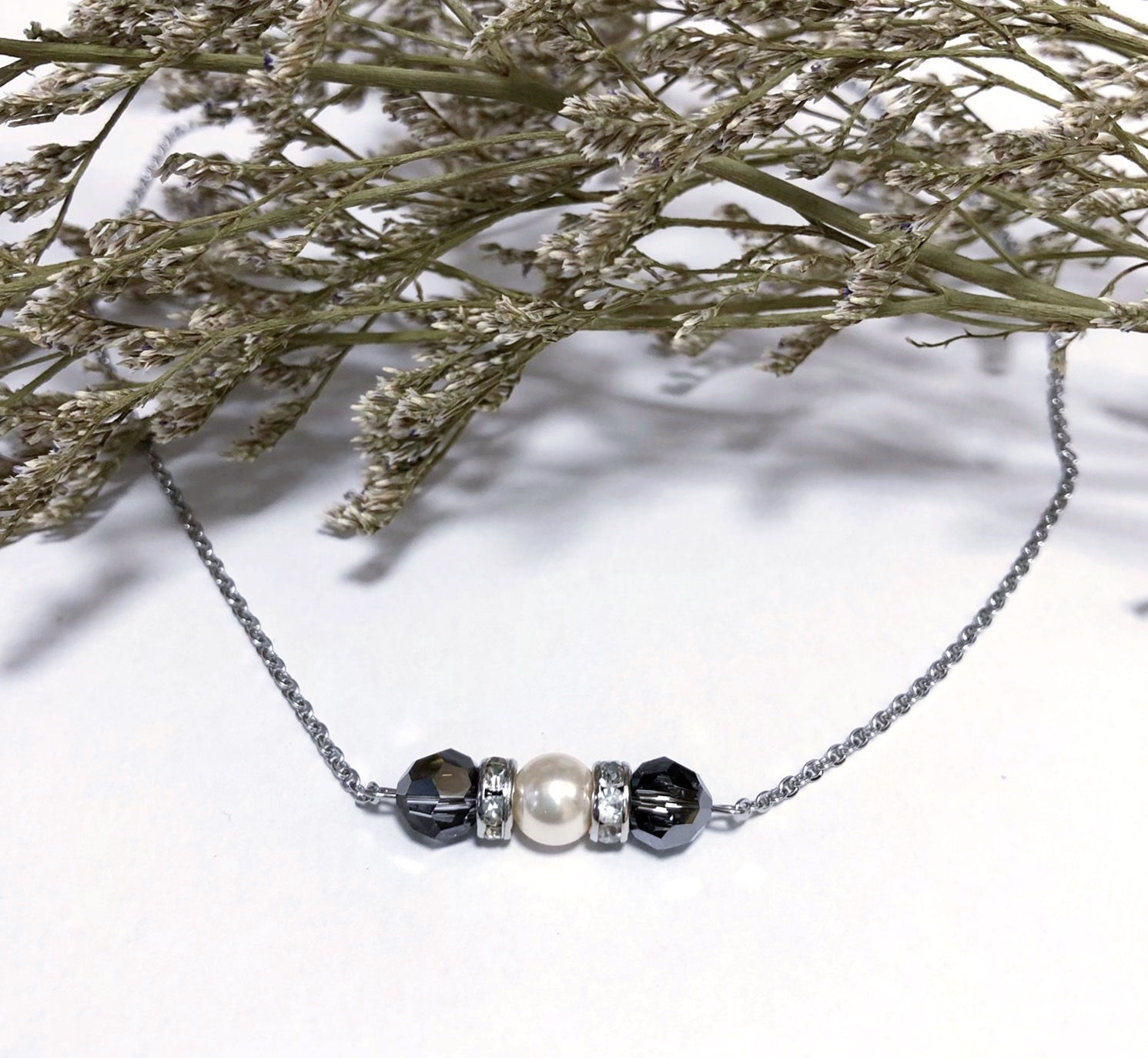 Metallic-silver crystals with cream Pearl Necklace set set