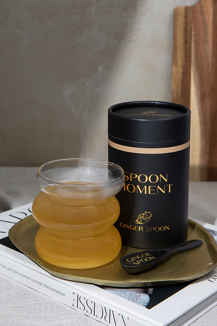 sfeerfoto van gember thee in beige tinten