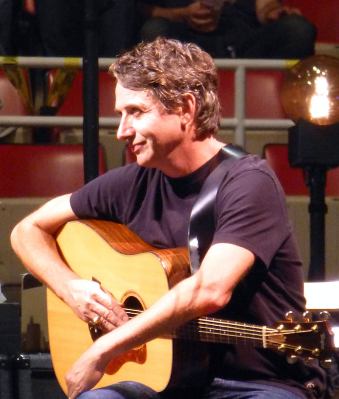Pearl Jam Are Mysterious Again According to Guitarist Stone Gossard