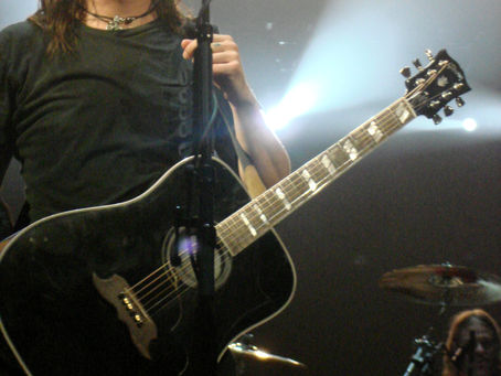 Foo Fighters Urge Fans to Use Interactive Bedroom For New Song Clips