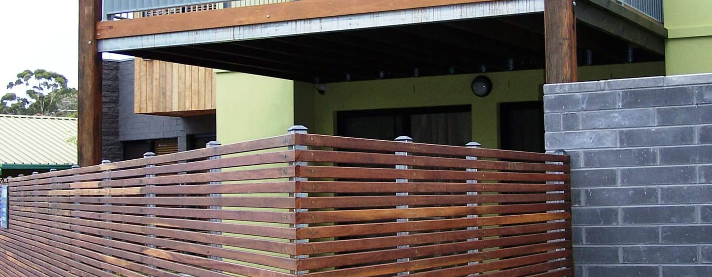 Modern home with hardwood privacy screen