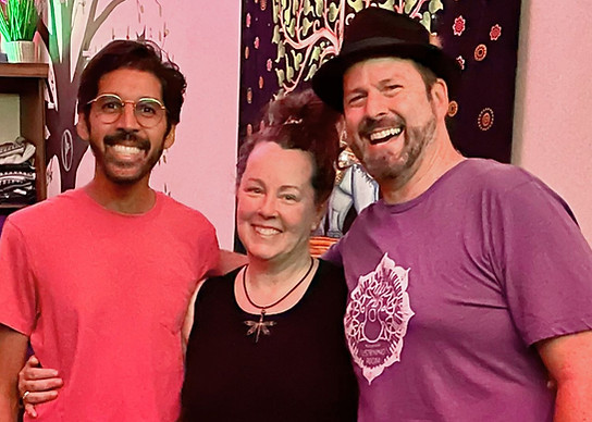 Kevin Lisa Sumul - Kirtan2.jpg