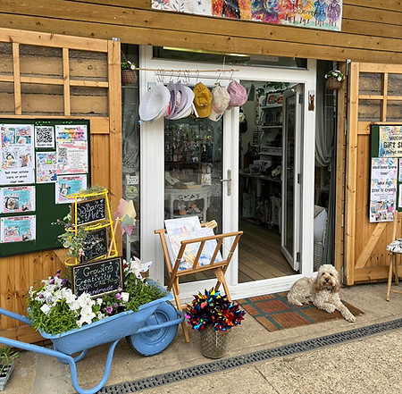 JJBarrsArt Colourful Art Lessons & Gifts Leicestershire, Market Harborough & Melton Mowbray at Buttercups Tearoom