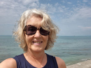 Irene Morueco am See - 2. Standbein und neue Möglichkeiten in der Lebensmitte