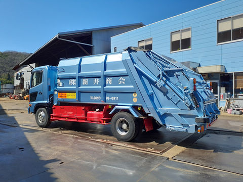 一般廃棄物収集車