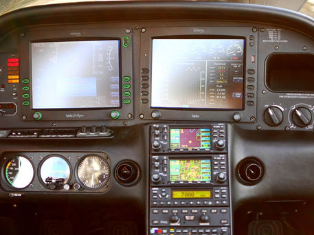 CIRRUS SR-22 G3 TABLEAU DE BORD