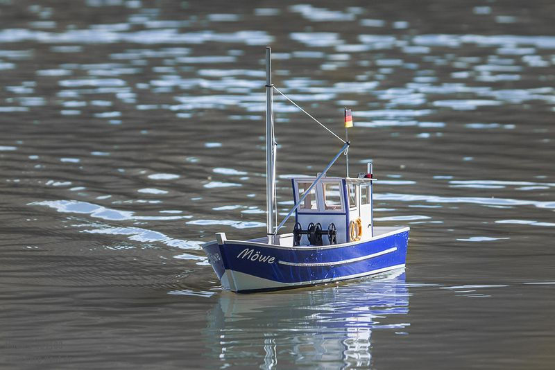 Miniatyrbild: MÖWE 2 Fishkutter kit