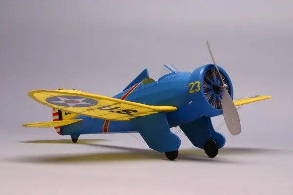 Dumas P-26 Peashooter balsa rubber band plane kit