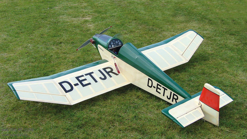Thumbnail: Jodel D.9 BeBe kit