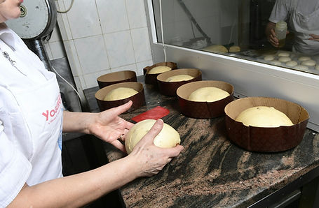 patesfabriquer-panettone-pretes-enfourne