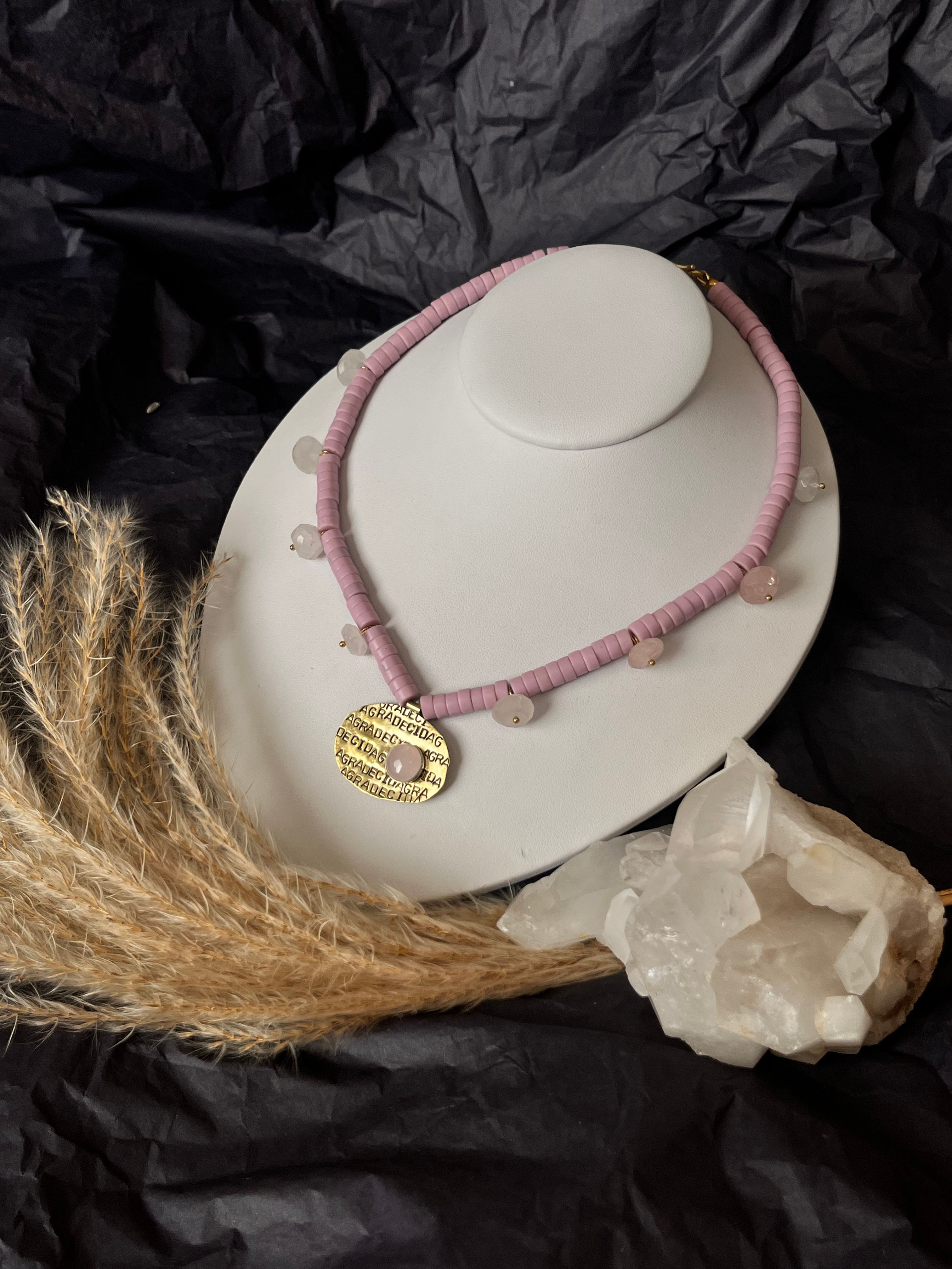 AGRADECIDA - Collar con Beads y Piedras de Afrolunatika