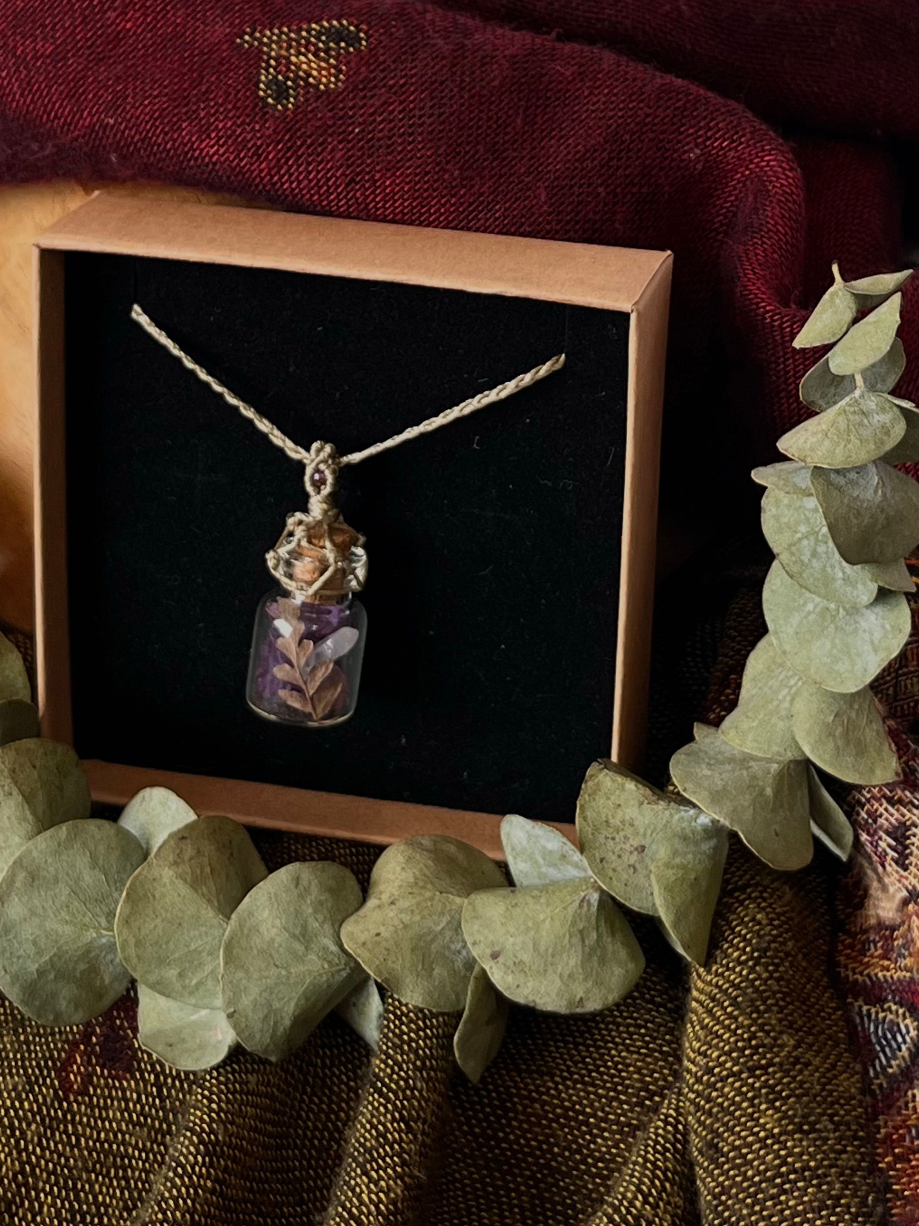 Collar de Macrame de Fairy Jar por HB Art