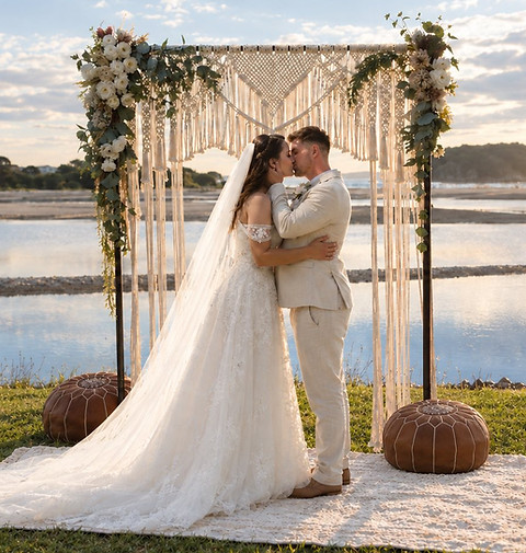 elopement backdrop.jpg