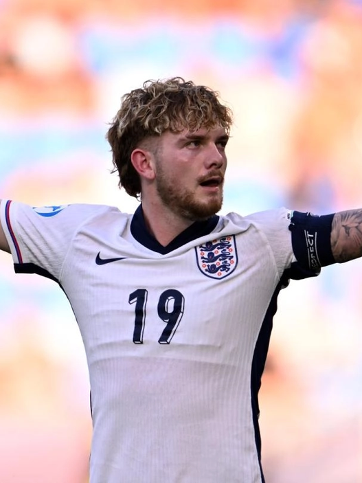 U21 Euros: Two Harvey Elliott goals send England into final