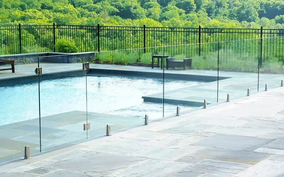 US-Glass-Fence-01192-1-1080x675.webp