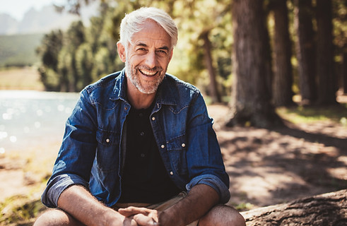 Picture of man taking a break outdoors to rejuvenate his mind