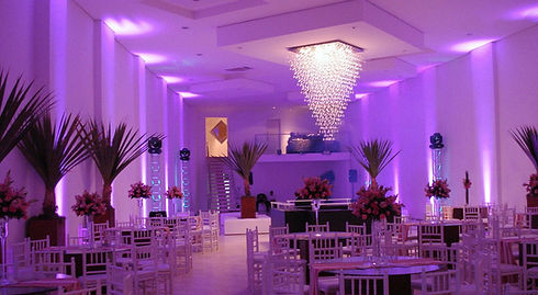 Iluminação decorativa para casamento, aniversário, bodas e eventos