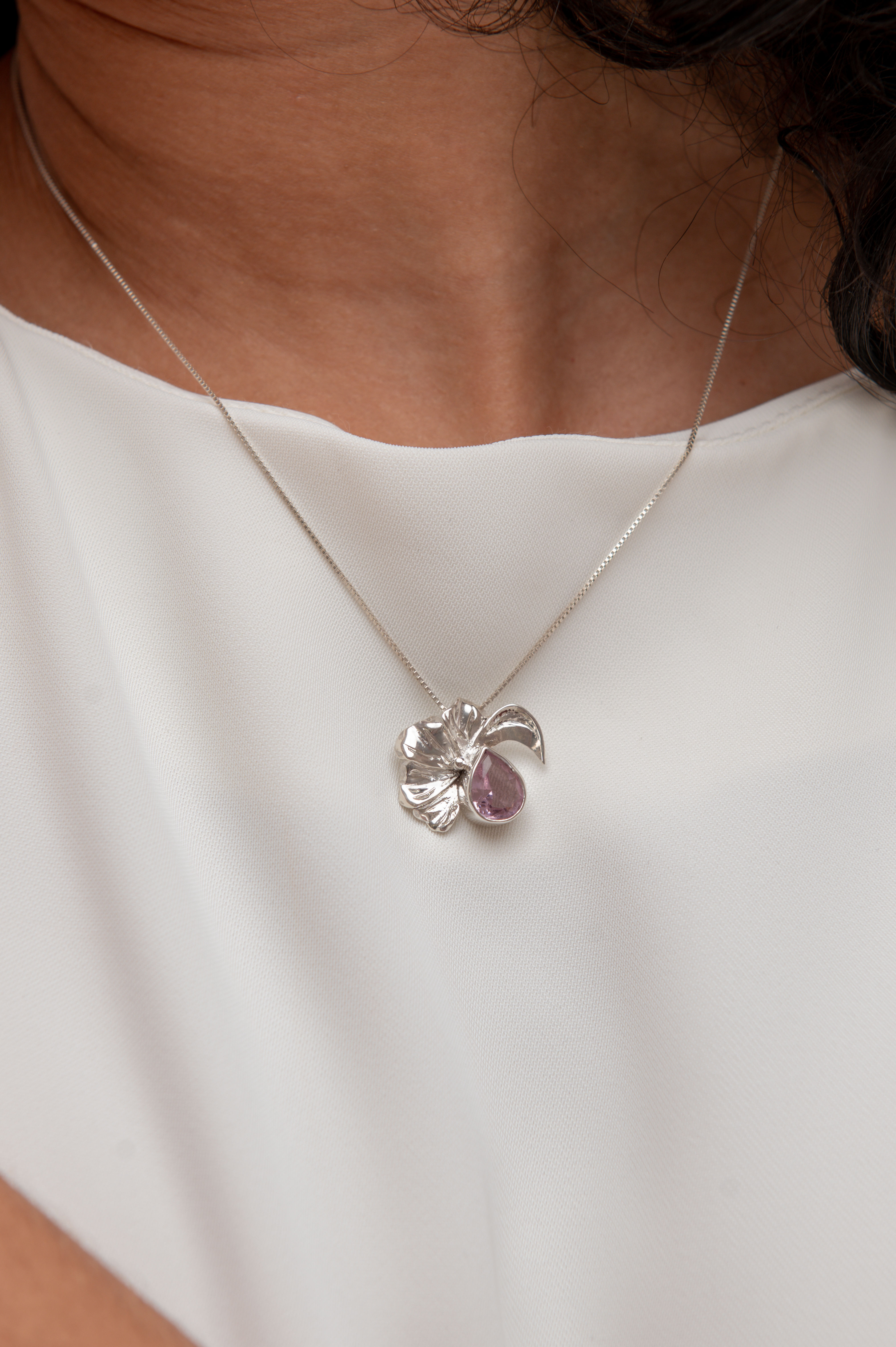 Colar Florescer Rosa