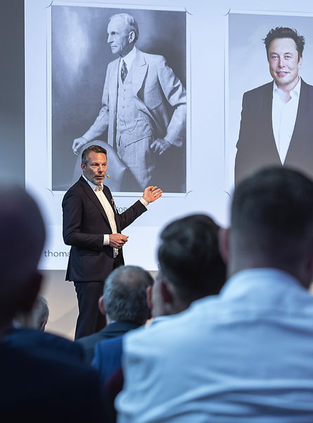 Thomas Ulms bei der Veranstaltung "Mission starkes Handwerk" auf der Bühne