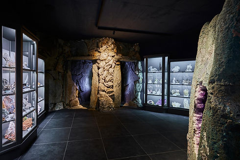 Mineralienhotel - museum-full view-8_1.jpg