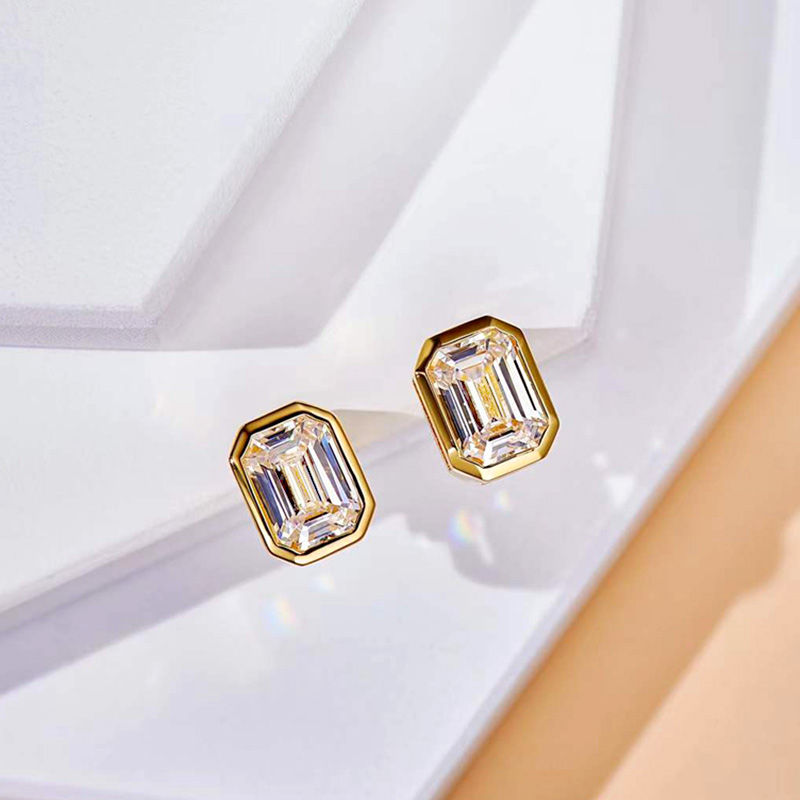 Dazzling Zirconia Stud Earrings