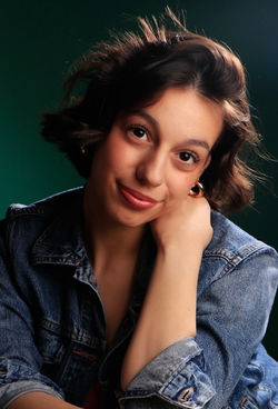 Julia Freeman Headshot