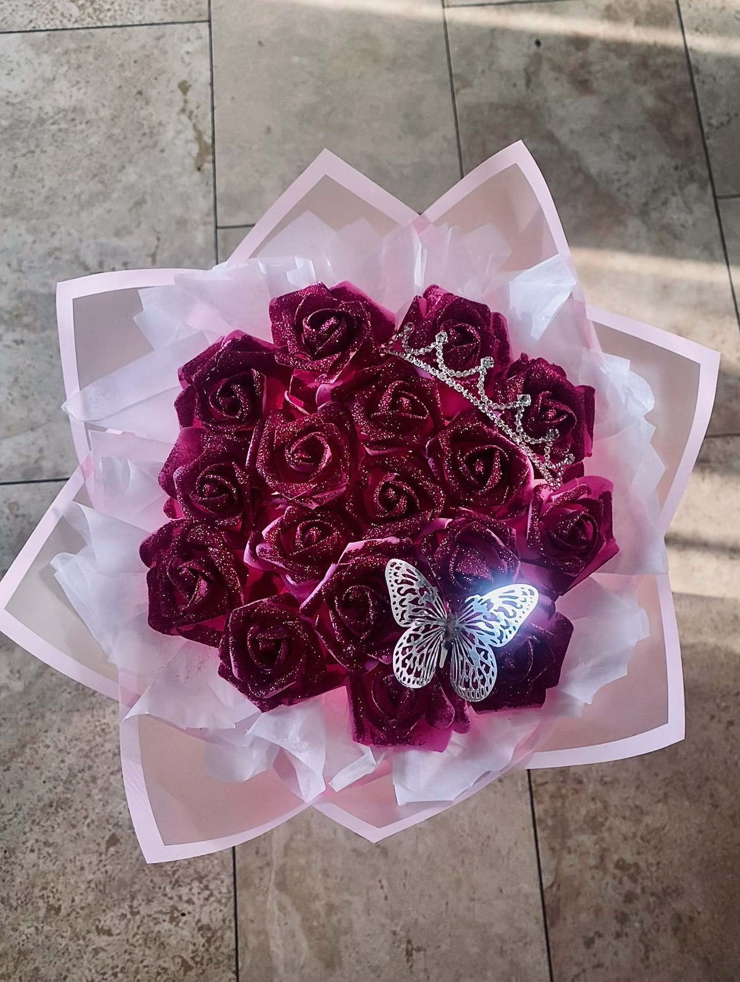 17ct Valentine's Themed Glitter Bouquet