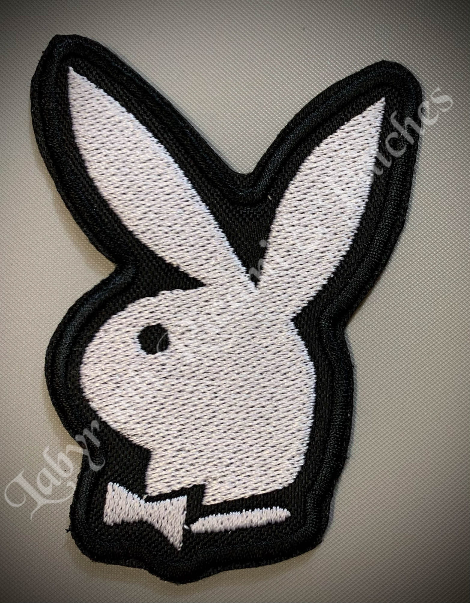Coniglietto Playboy - cm 7.5 x 5.5