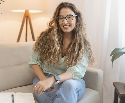 Amanda Carvalho.jpeg